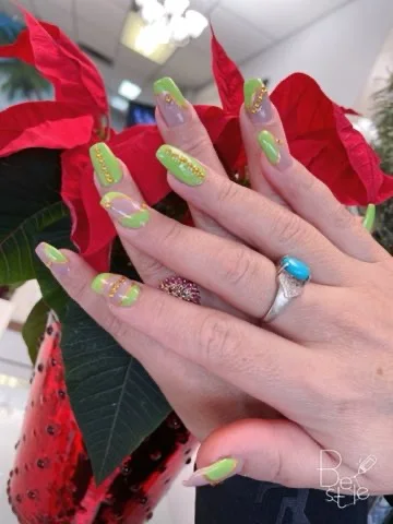Lime & gold nail design supplied by Hip Hop Nails